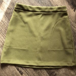 🧁🧁Bar lll Olive Green Mini Skirt 🧁🧁